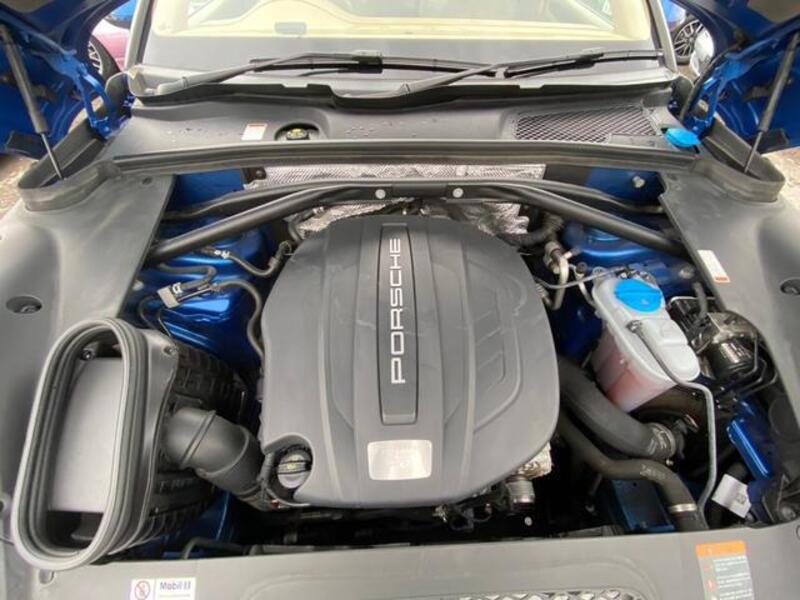 MACAN