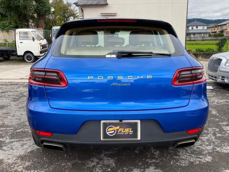 MACAN