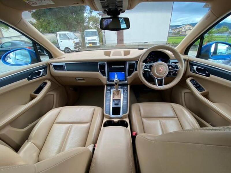 MACAN