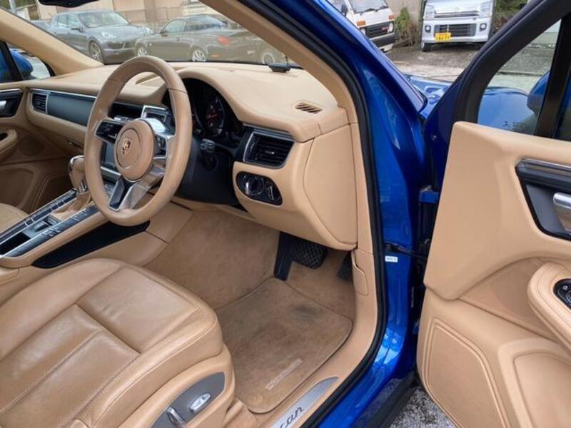 MACAN