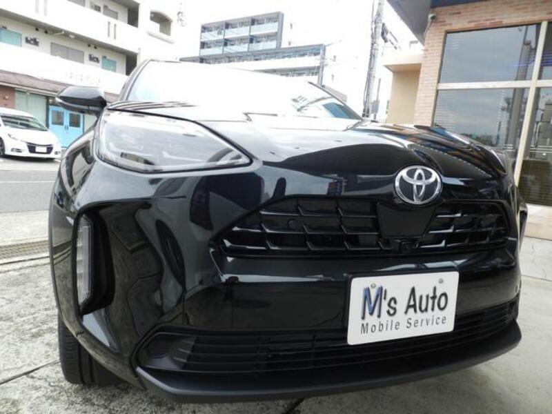 YARIS CROSS