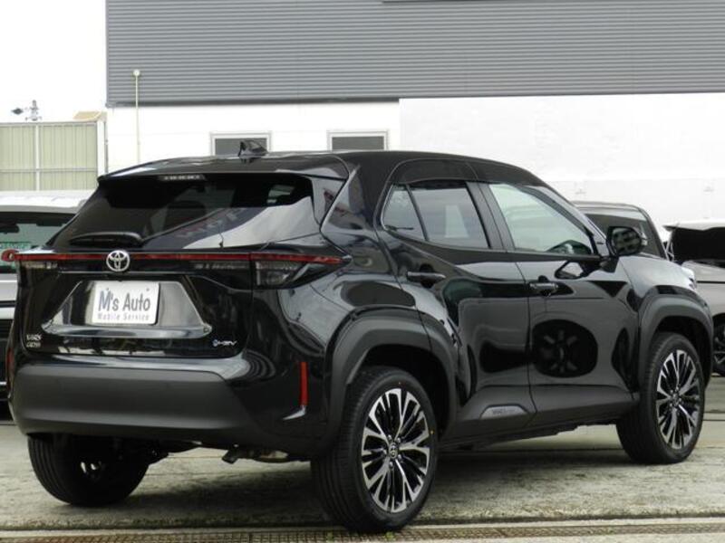 YARIS CROSS