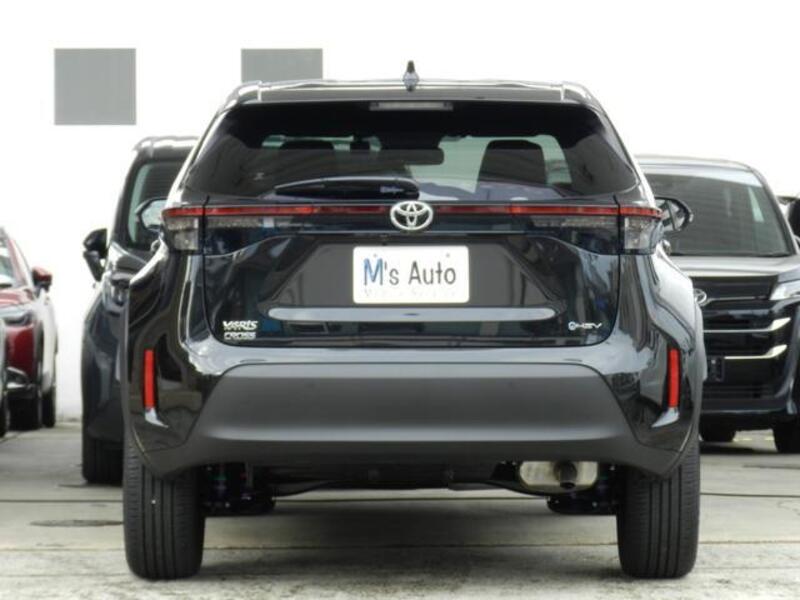 YARIS CROSS