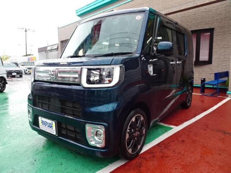 DAIHATSU WAKE