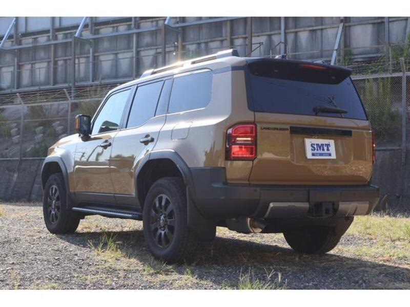 LAND CRUISER 250