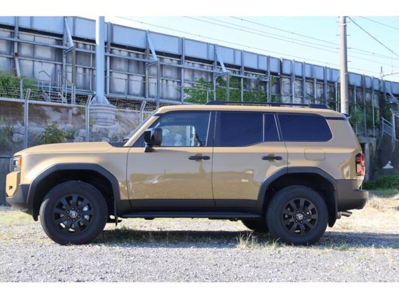 LAND CRUISER 250