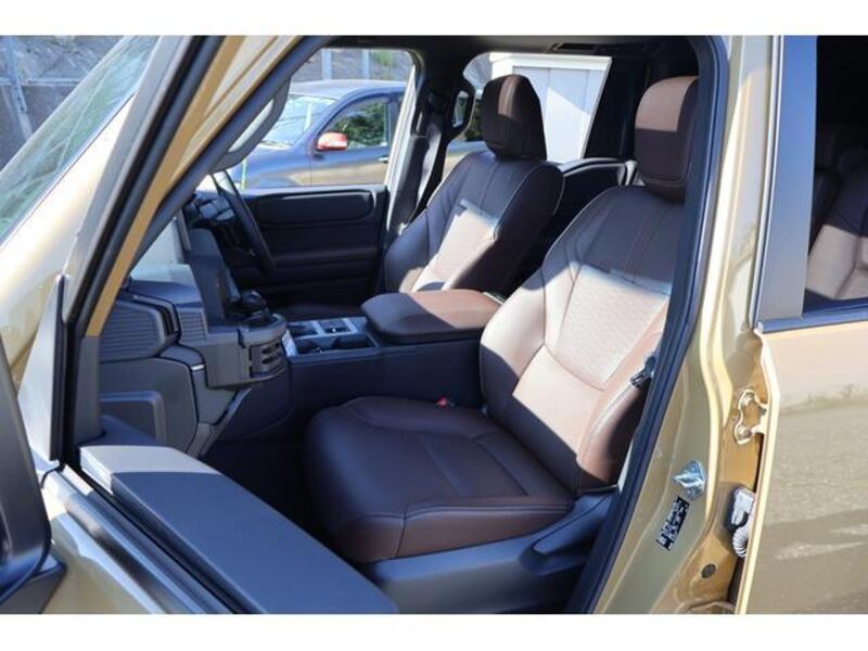 LAND CRUISER 250