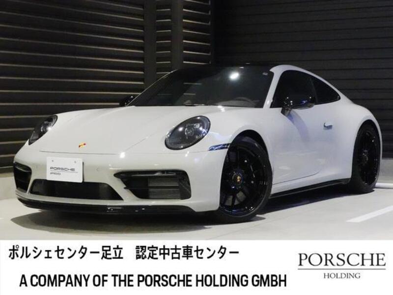 PORSCHE 911