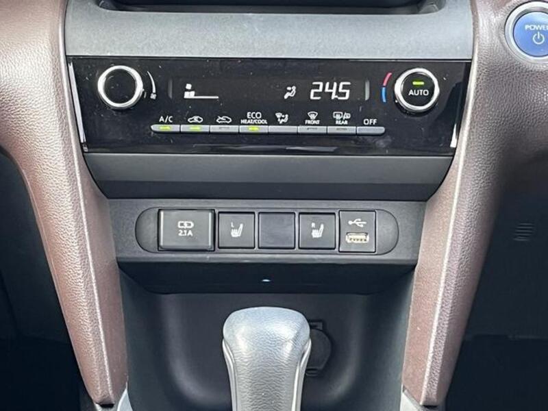 YARIS CROSS