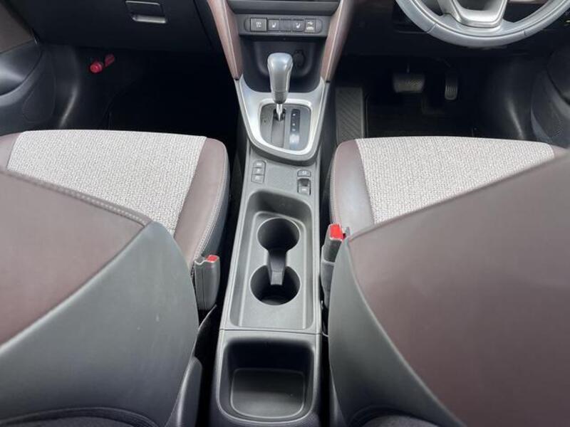 YARIS CROSS
