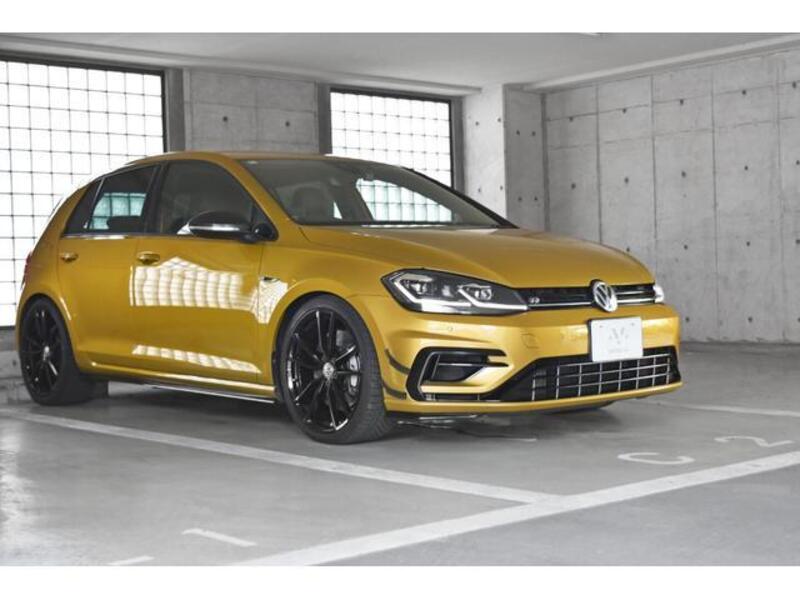 GOLF R