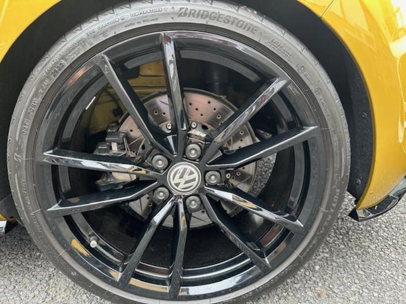 GOLF R