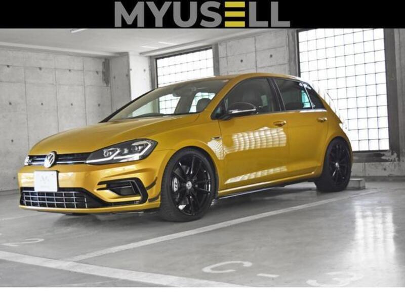 VOLKSWAGEN GOLF R