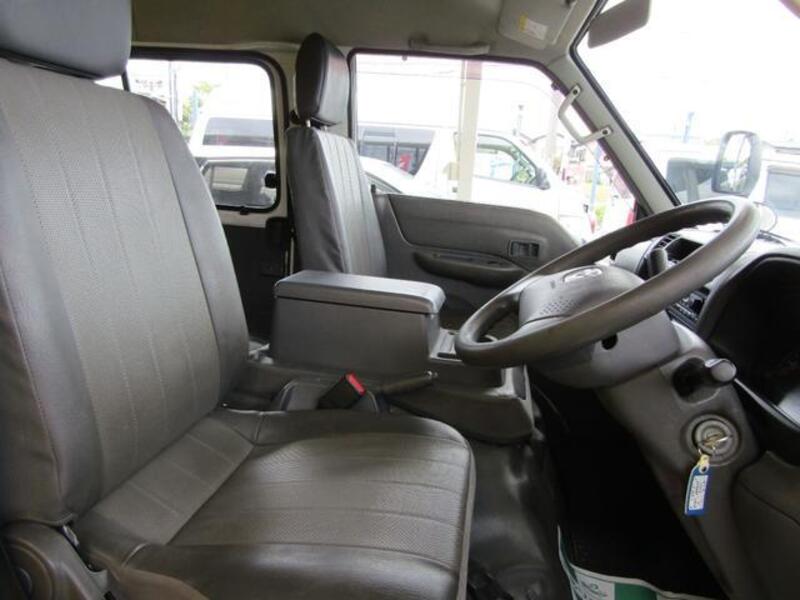 BONGO VAN