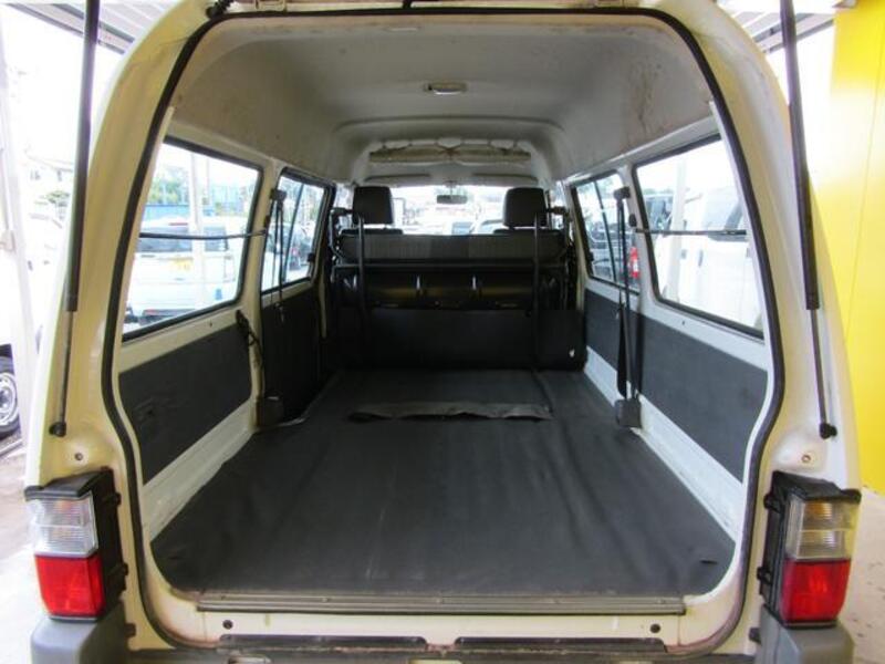 BONGO VAN