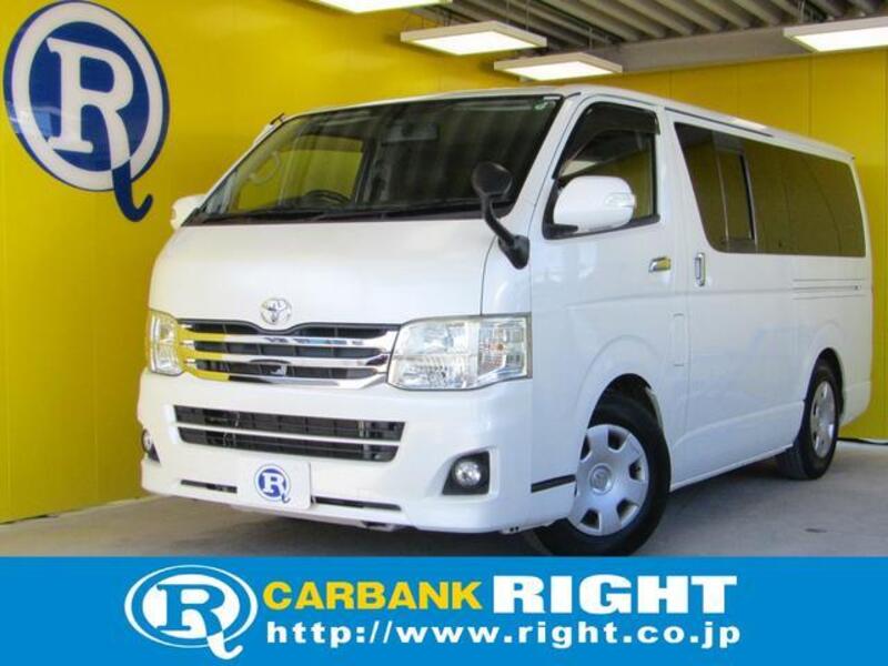TOYOTA HIACE VAN