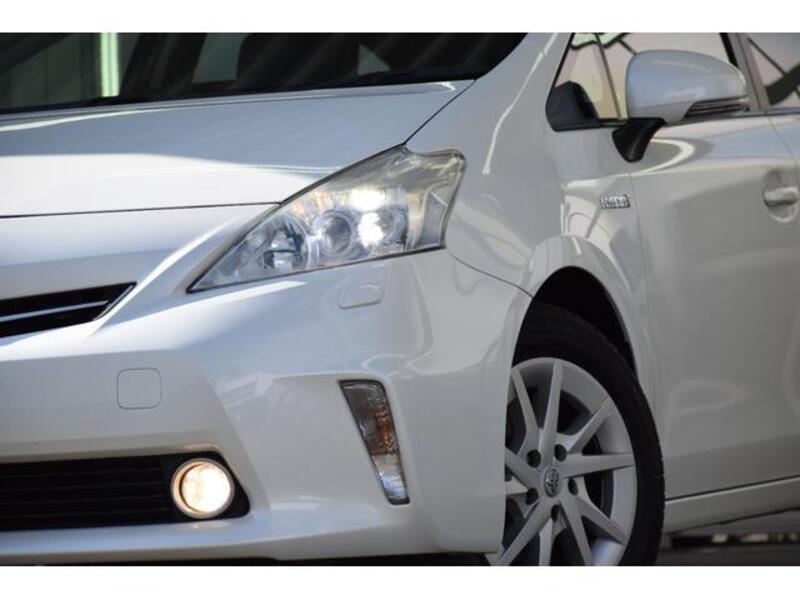 PRIUS ALPHA