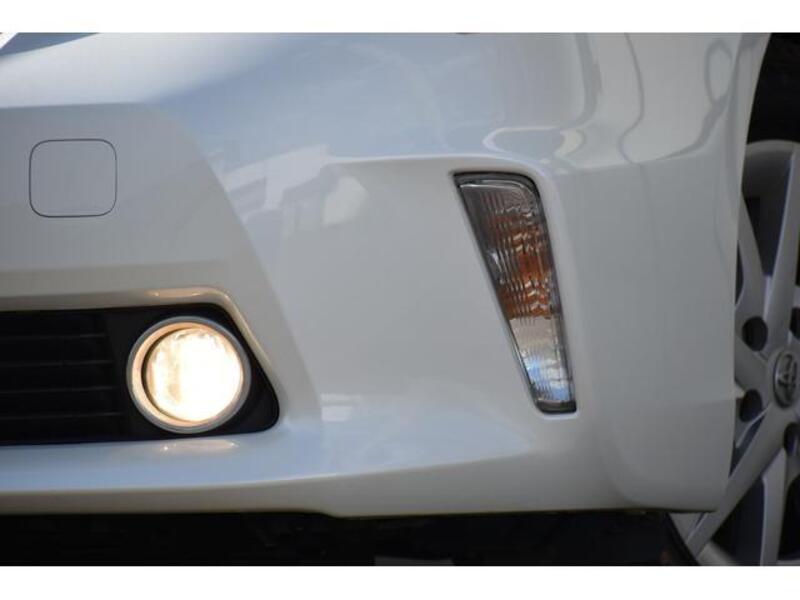 PRIUS ALPHA