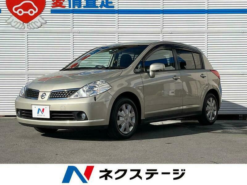 nissan tiida 2