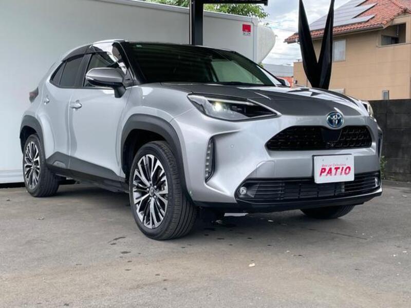 YARIS CROSS
