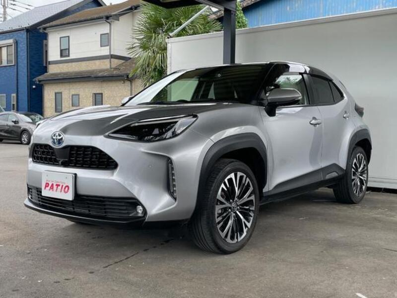 YARIS CROSS