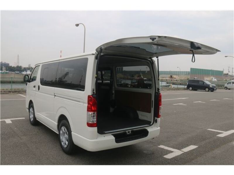 HIACE