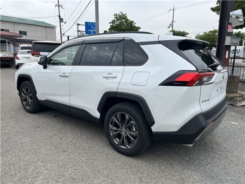 RAV4