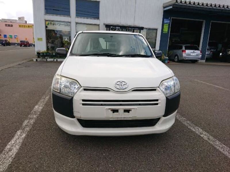 TOYOTA SUCCEED VAN