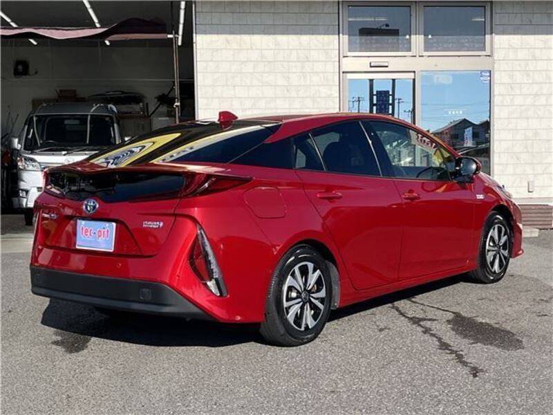 PRIUS PHV