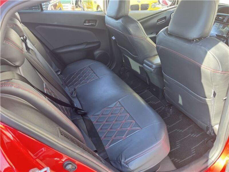 PRIUS PHV