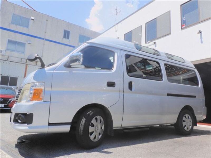 CARAVAN BUS