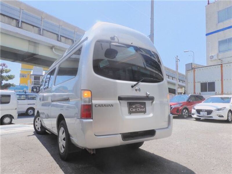 CARAVAN BUS