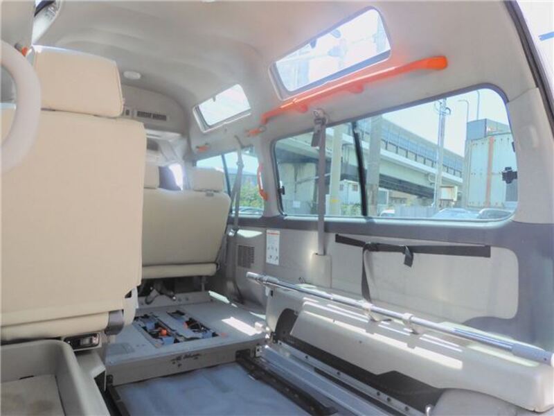 CARAVAN BUS