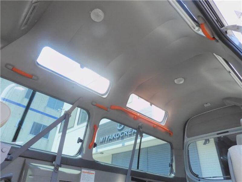 CARAVAN BUS
