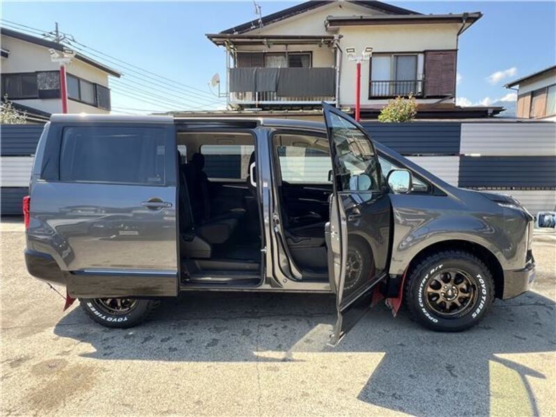 DELICA D5