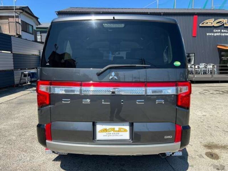 DELICA D5