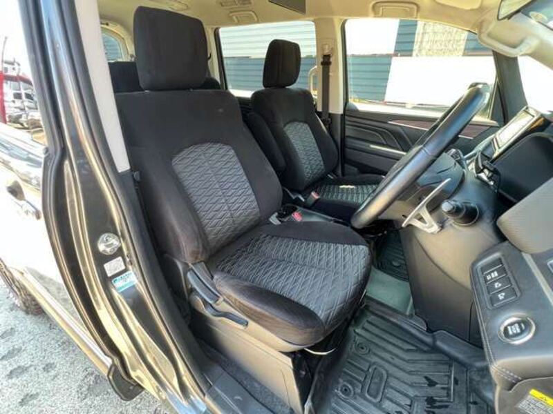 DELICA D5