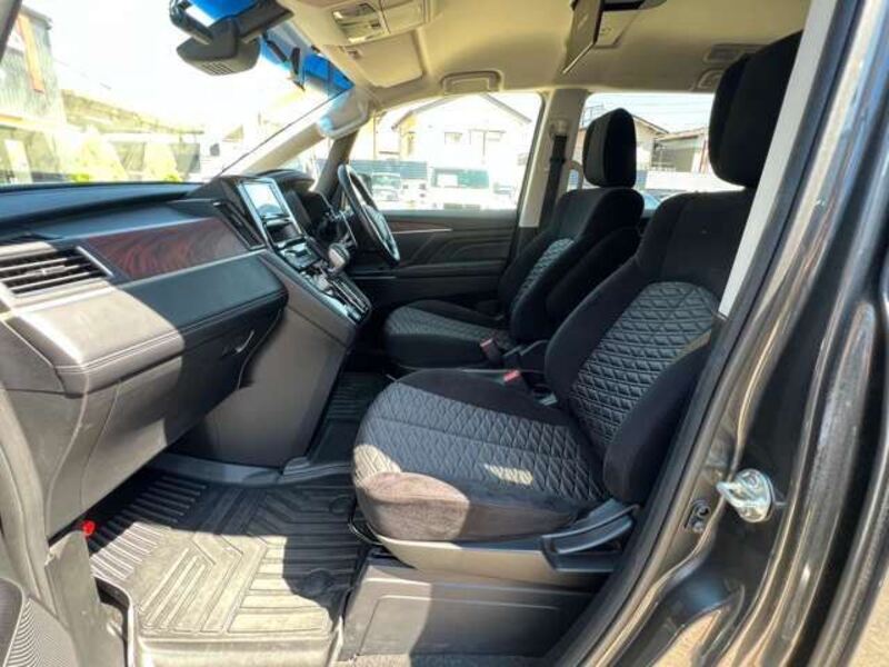 DELICA D5
