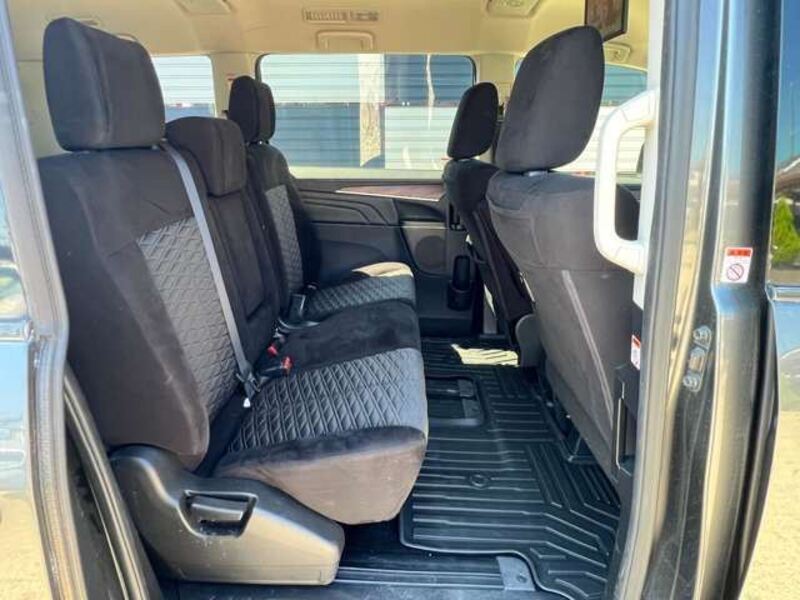 DELICA D5