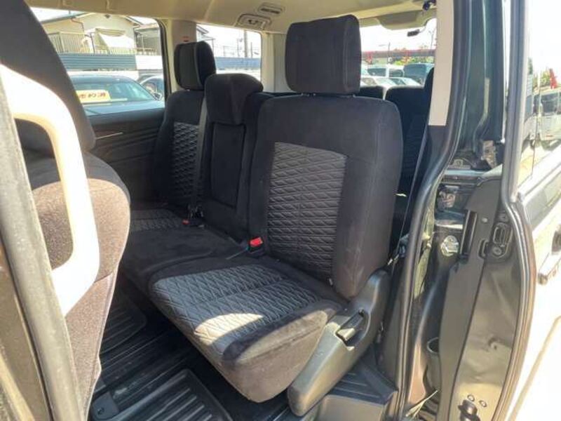 DELICA D5
