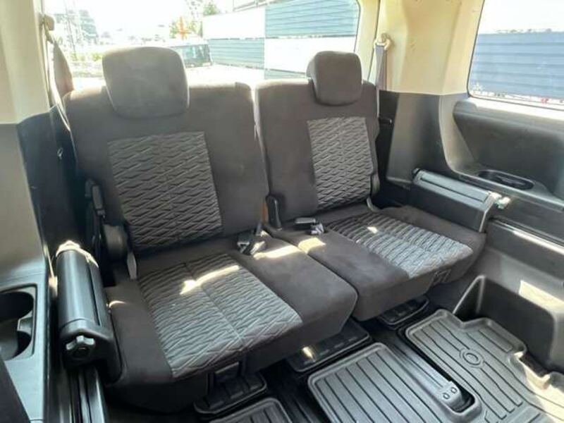 DELICA D5