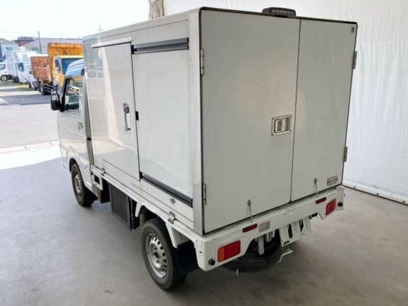 CARRY TRUCK