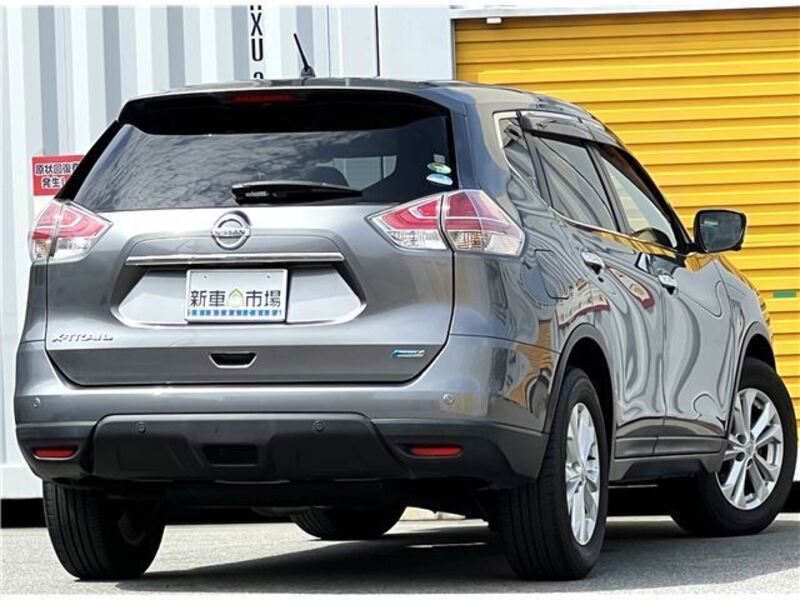 X-TRAIL