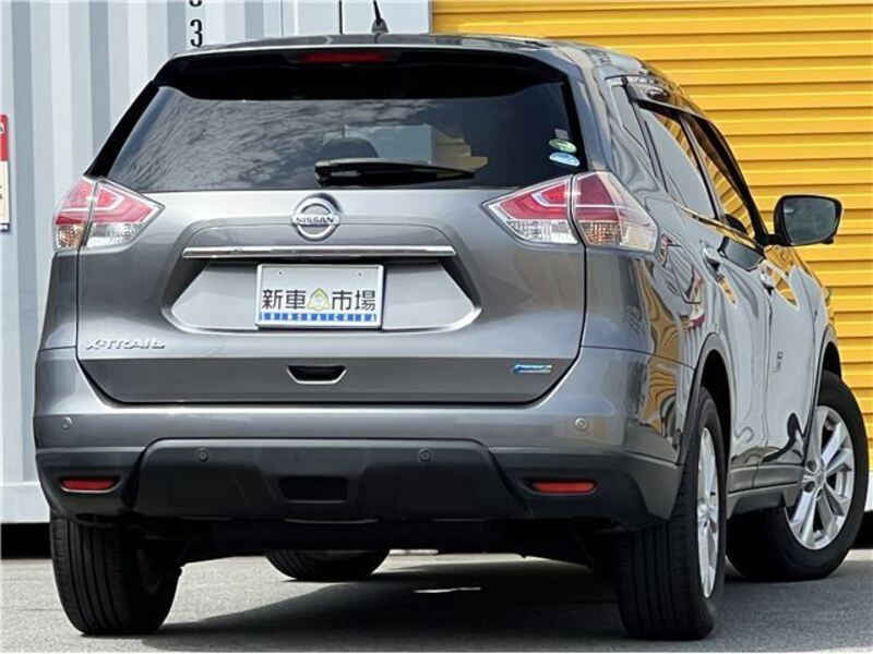 X-TRAIL