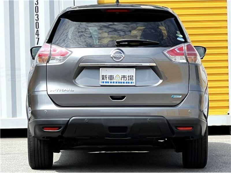 X-TRAIL