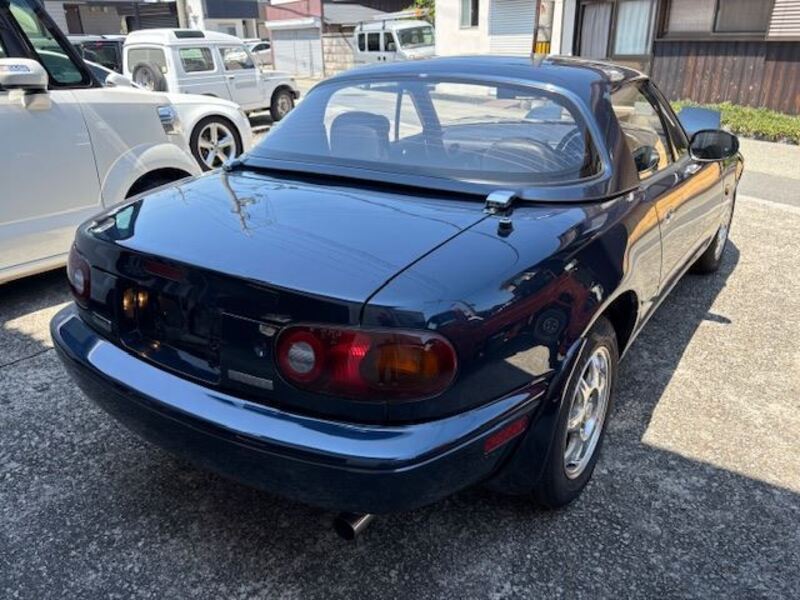 EUNOS ROADSTER