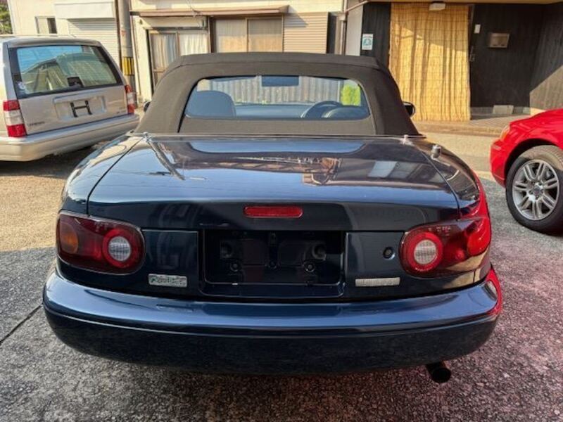 EUNOS ROADSTER