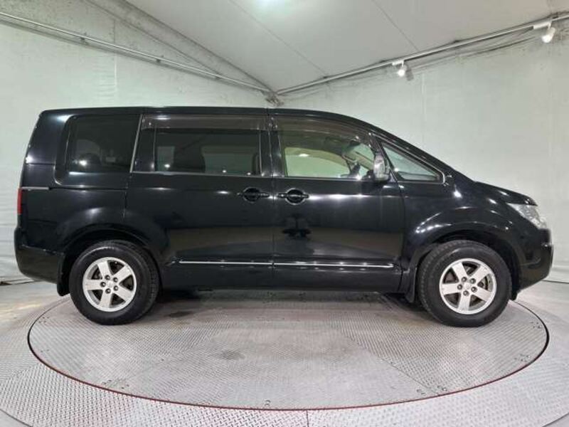 DELICA D5
