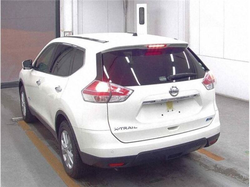 X-TRAIL