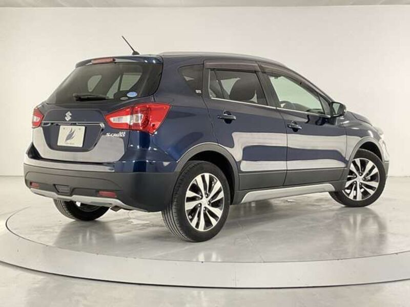 SX4 S-CROSS